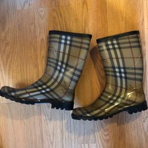 Burberry rain boots